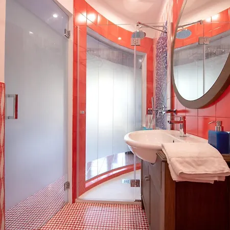 Гостевой дом Aquae Romanae Piazza Lauro 4*