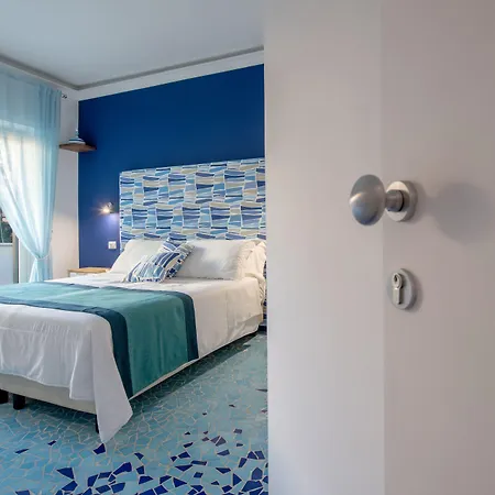 Aquae Romanae Piazza Lauro 4* Сорренто