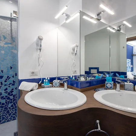 Aquae Romanae Piazza Lauro 4* Сорренто