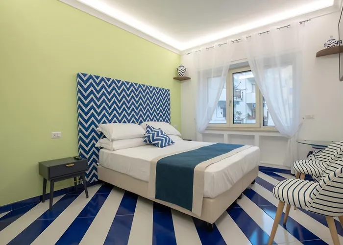 Aquae Romanae Piazza Lauro Affittacamere 4*