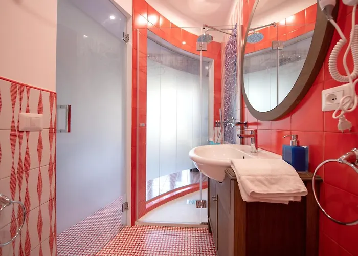 Gasthof Aquae Romanae Piazza Lauro 4*