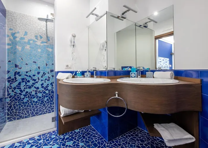 Aquae Romanae Piazza Lauro Gasthof 4*